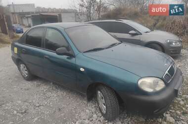 Седан Daewoo Lanos 2001 в Днепре