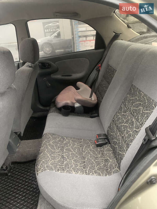 Седан Daewoo Lanos 2007 в Киеве