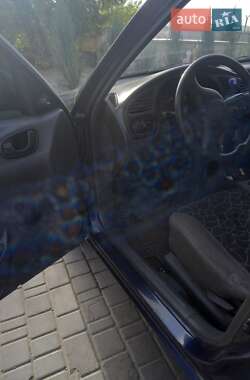 Седан Daewoo Lanos 2002 в 