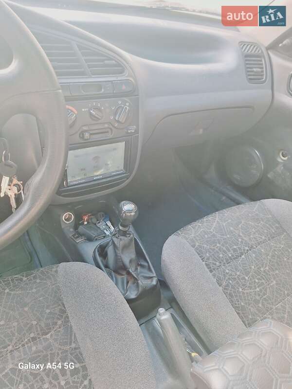 Седан Daewoo Lanos 2006 в Измаиле