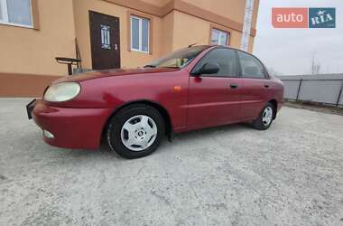 Седан Daewoo Lanos 2004 в Новомосковську