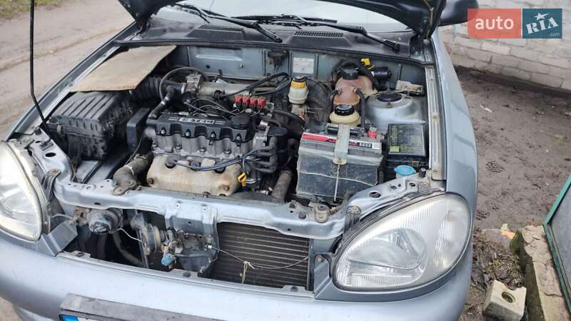 Седан Daewoo Lanos 2009 в Десне