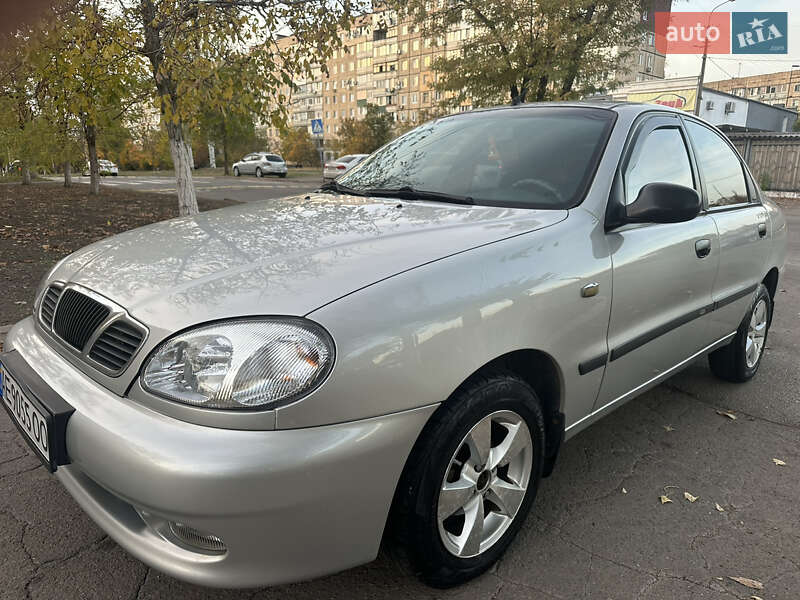 Седан Daewoo Lanos 2004 в Кривому Розі