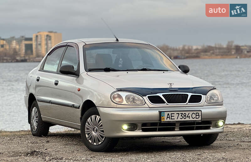 Седан Daewoo Lanos 2002 в Днепре