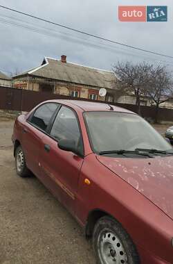 Седан Daewoo Lanos 2002 в Первомайске