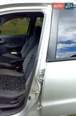 Седан Daewoo Lanos 2002 в 