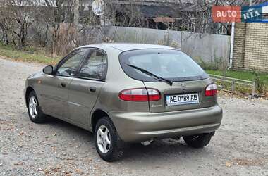 Седан Daewoo Lanos 2004 в Дніпрі