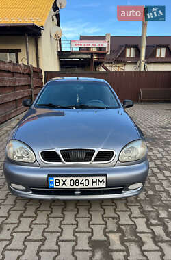 Седан Daewoo Lanos 2009 в Хотині