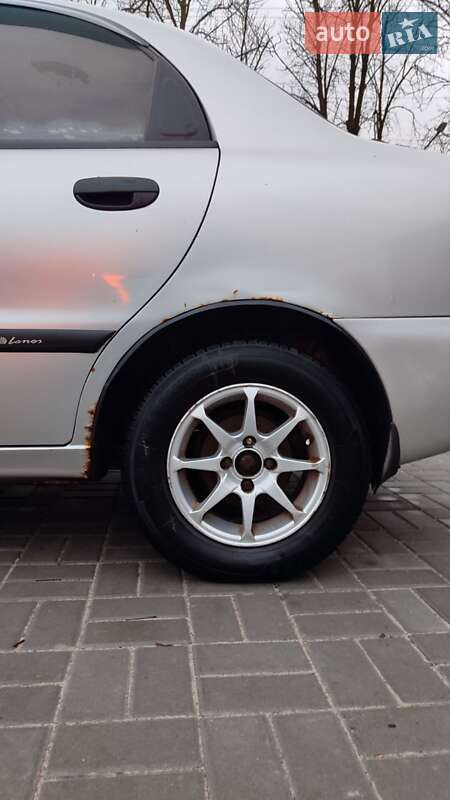 Седан Daewoo Lanos 2006 в Новомосковске