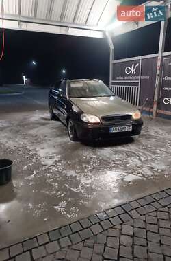 Седан Daewoo Lanos 2006 в Іршаві