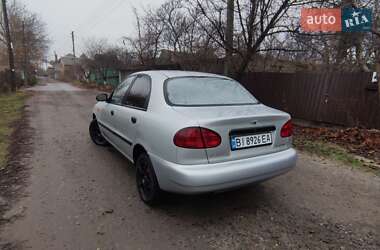 Седан Daewoo Lanos 2004 в Полтаве