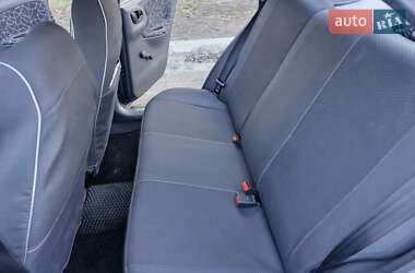 Седан Daewoo Lanos 2002 в 