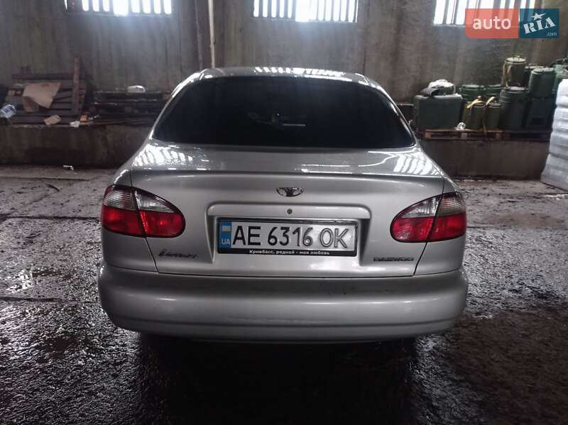 Седан Daewoo Lanos 2003 в Лозовой