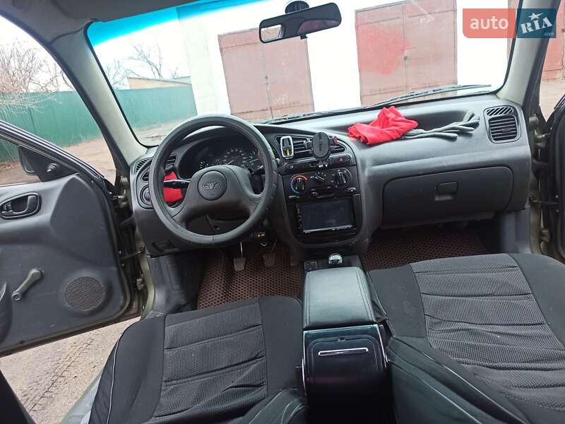 Седан Daewoo Lanos 2004 в Гребенке