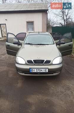 Седан Daewoo Lanos 2004 в Гребенке