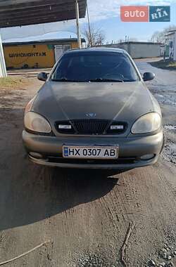 Седан Daewoo Lanos 2002 в Шепетівці