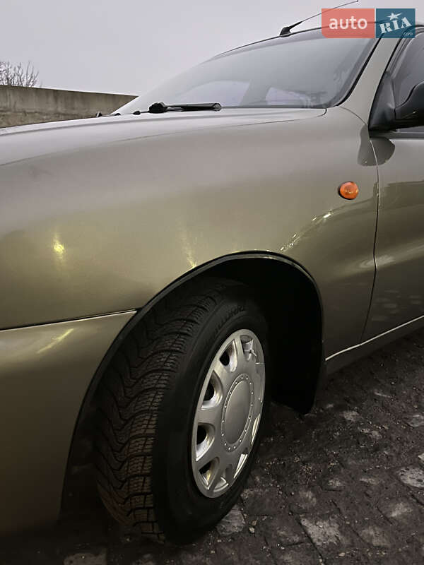 Седан Daewoo Lanos 2006 в Кременце