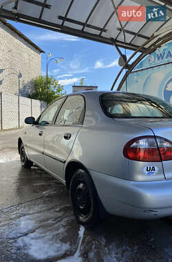 Седан Daewoo Lanos 2002 в Чернігові