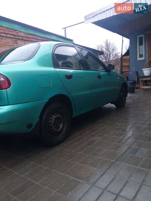Седан Daewoo Lanos 1998 в Нежине
