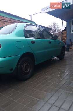 Седан Daewoo Lanos 1998 в 