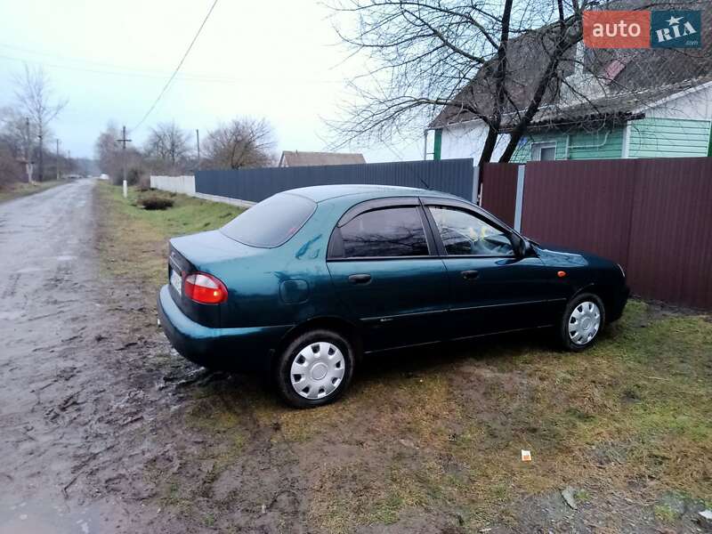 Седан Daewoo Lanos 2007 в Романіву