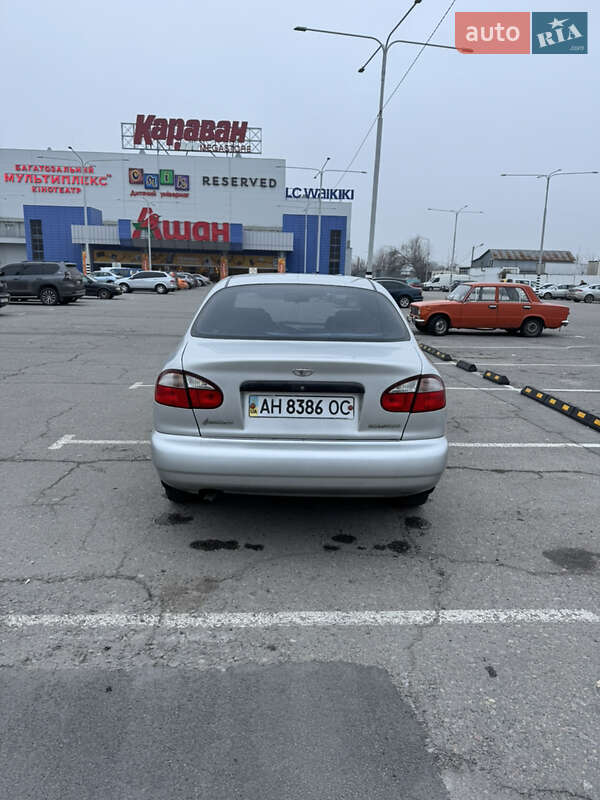 Седан Daewoo Lanos 2004 в Дніпрі