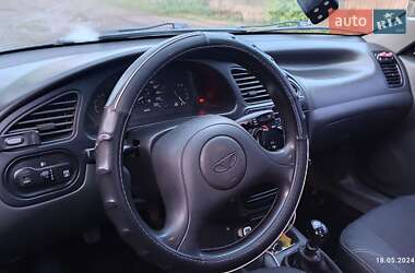 Седан Daewoo Lanos 2002 в Балаклії