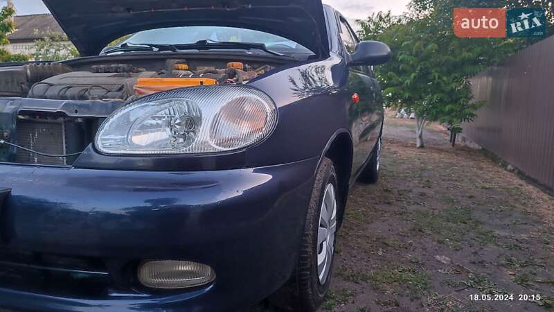 Седан Daewoo Lanos 2002 в Балаклее