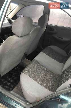 Седан Daewoo Lanos 2004 в 