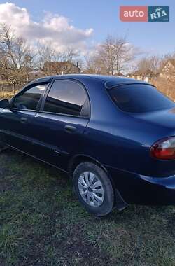 Седан Daewoo Lanos 2003 в Золочеві