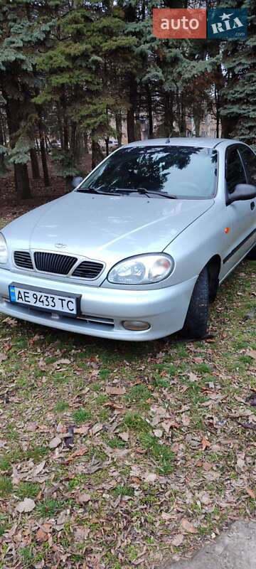 Седан Daewoo Lanos 2004 в Кривом Роге