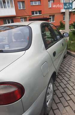 Седан Daewoo Lanos 2010 в Луцьку