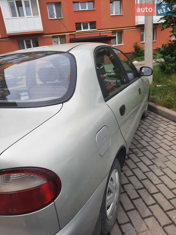 Daewoo Lanos 2010