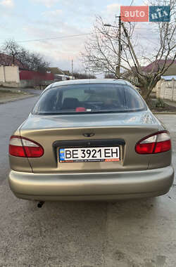 Седан Daewoo Lanos 2004 в Миколаєві