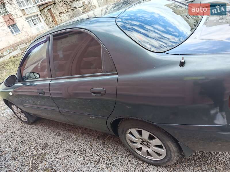 Седан Daewoo Lanos 2005 в Волочиске