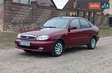 Седан Daewoo Lanos 2012 в Сарнах