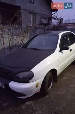 Седан Daewoo Lanos 2004 в Нововолинську