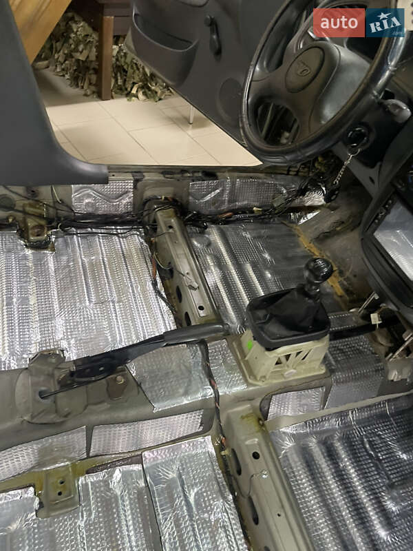 Седан Daewoo Lanos 2004 в Киеве