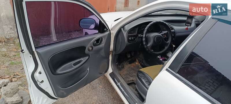 Седан Daewoo Lanos 1998 в Желтых Водах