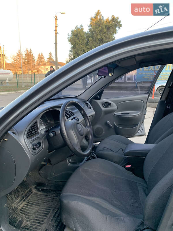 Седан Daewoo Lanos 2008 в Павлограде