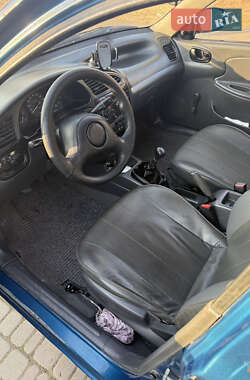Седан Daewoo Lanos 1998 в Запоріжжі