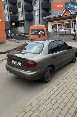 Седан Daewoo Lanos 2000 в Ровно