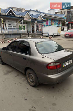 Седан Daewoo Lanos 2000 в 