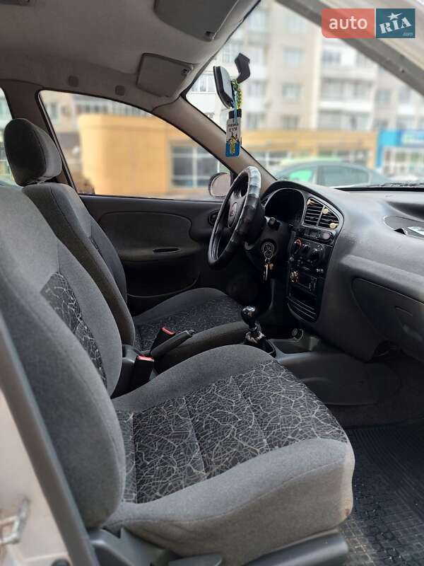 Седан Daewoo Lanos 2007 в Луцке