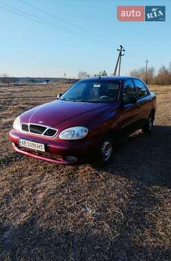 Седан Daewoo Lanos 2004 в Калиновке