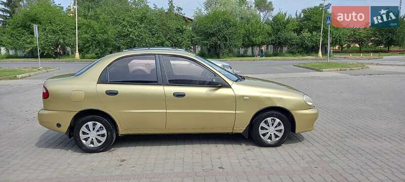 Седан Daewoo Lanos 2006 в Ужгороді