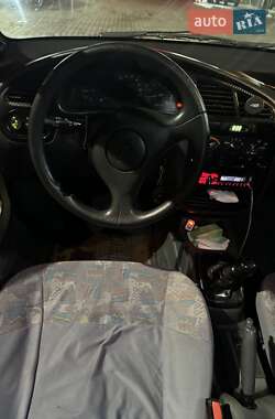 Седан Daewoo Lanos 2000 в 