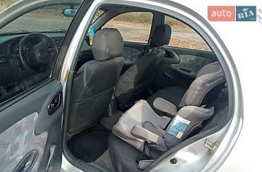 Седан Daewoo Lanos 2001 в 