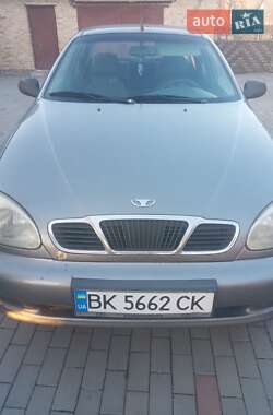 Седан Daewoo Lanos 2008 в Ровно