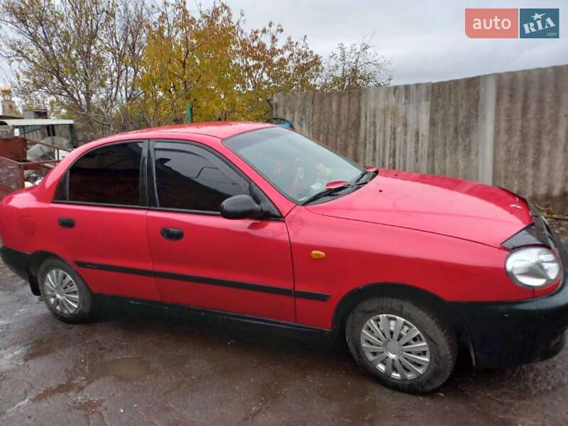 Седан Daewoo Lanos 1998 в Константиновке (Краматорского района) фото 2 Седан Daewoo Lanos 1998 в Константиновке (Краматорского района)